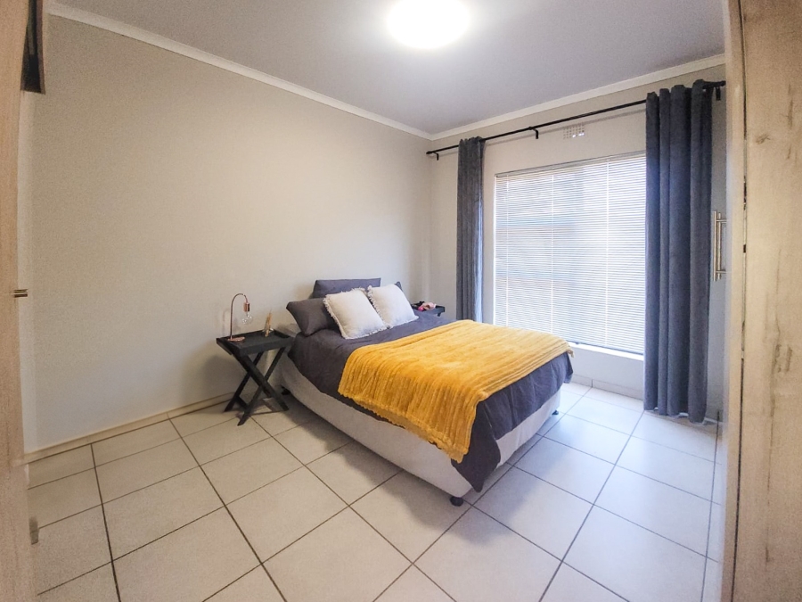 2 Bedroom Property for Sale in Van Der Hoff Park North West